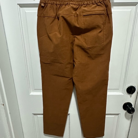 Lululemon Bowline Pants size Small Burnt Caramel Utiltech Khaki Flax EUC - Picture 8 of 8